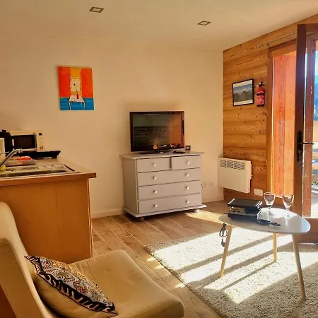 Private Terrace, Cosy Appartement, Ideal Couple, Bbq,relax, Welcome, Near La Clusaz, Grand Bornand, Annecy And Lake, Many Sports And Entertainment Activities Summer And Winter Les Villards-sur-Thônes